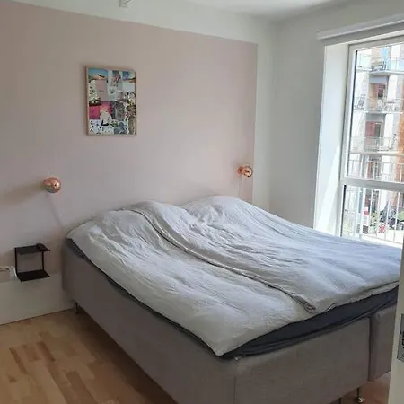 With Canal View 公寓 *