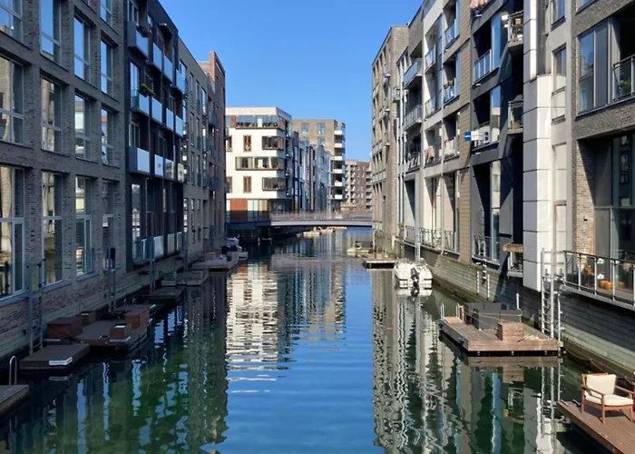 With Canal View 아파트